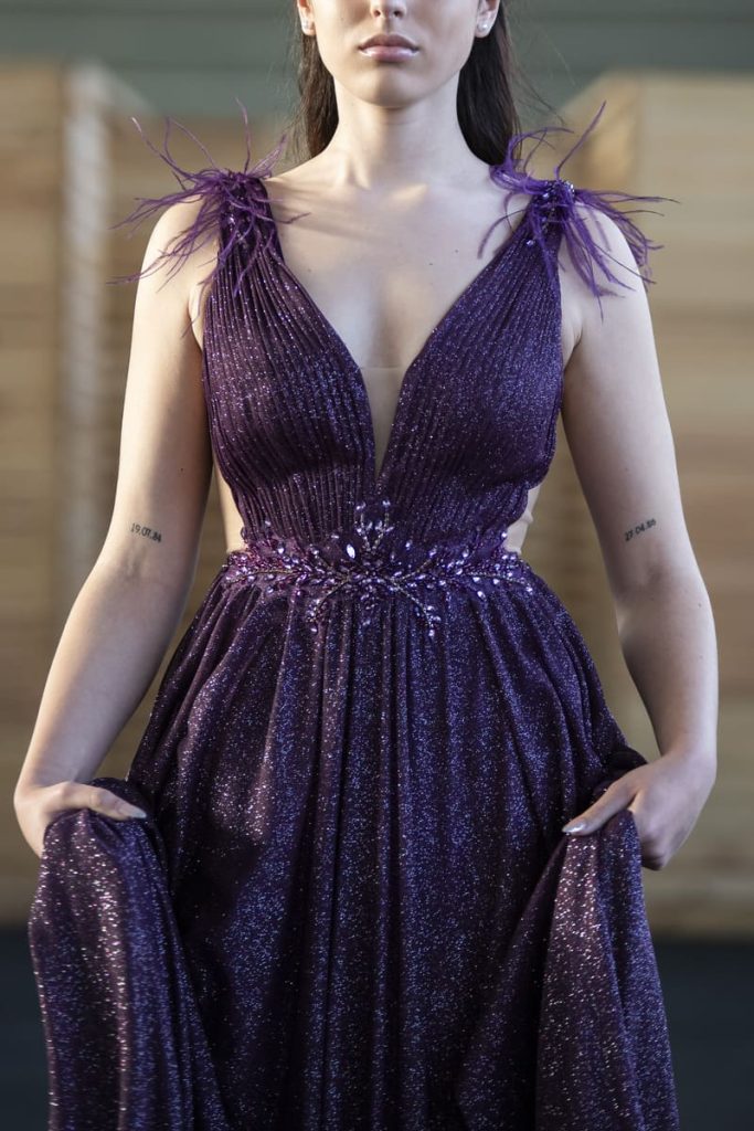 Desfile vestido violeta